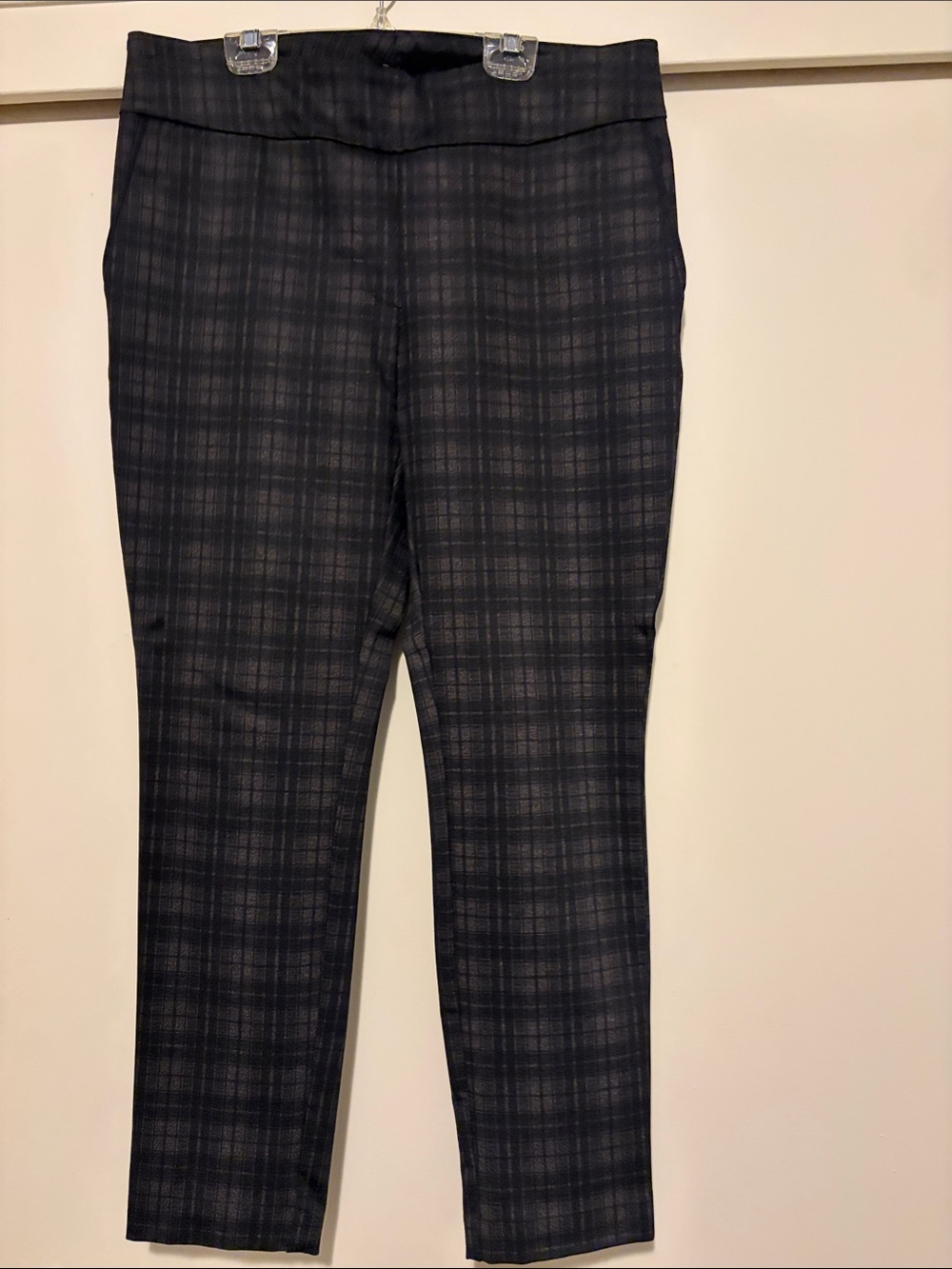 Dalia Women's Black and Gray Plaid Trousers
